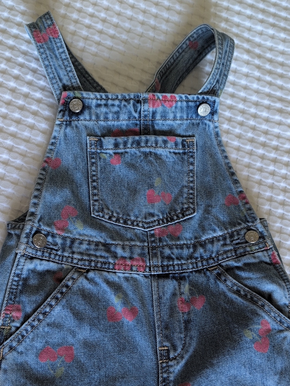 Gap 🍒 Cherry Heart Horseshoe overalls